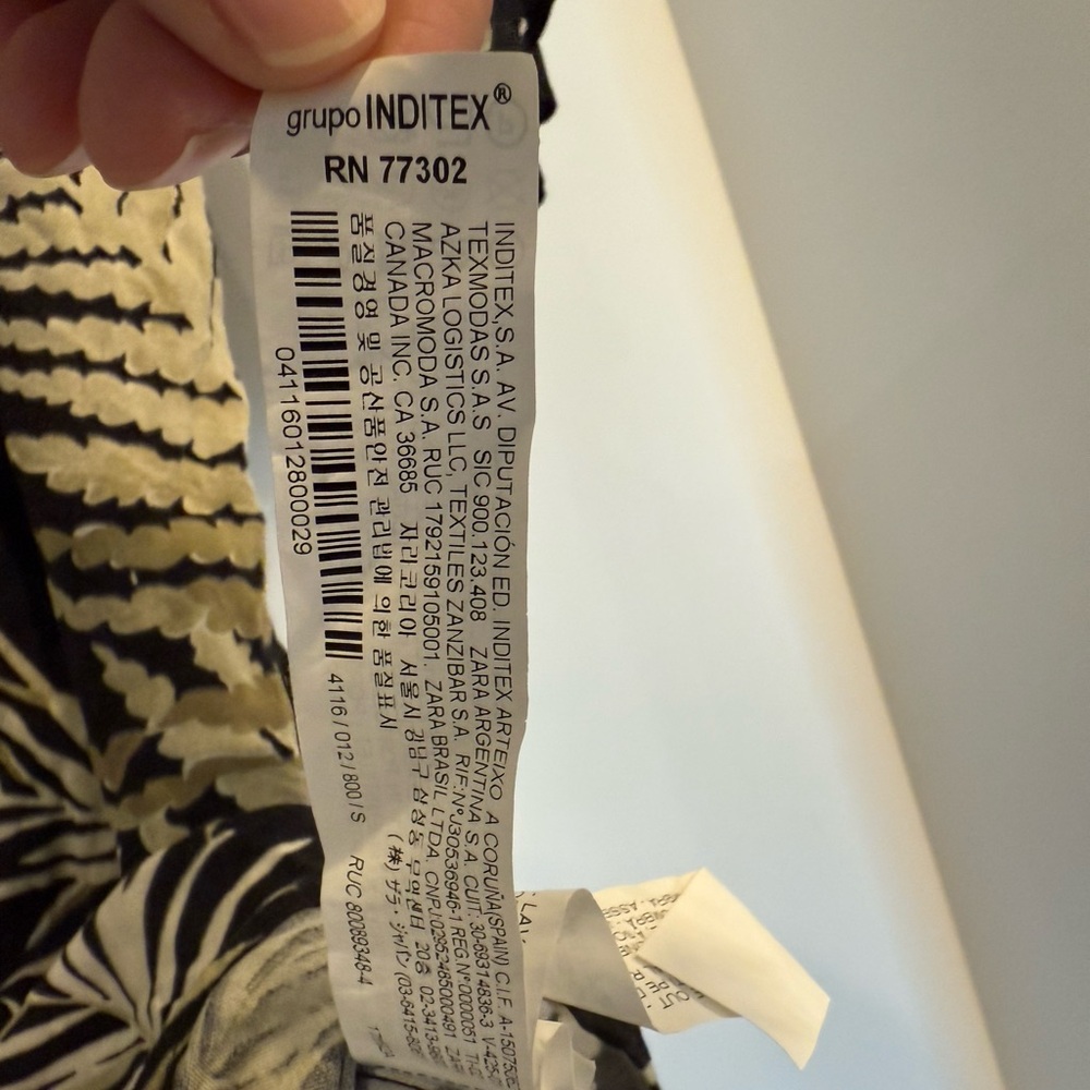 Zara Mens relaxed Fit Small Floral Button down